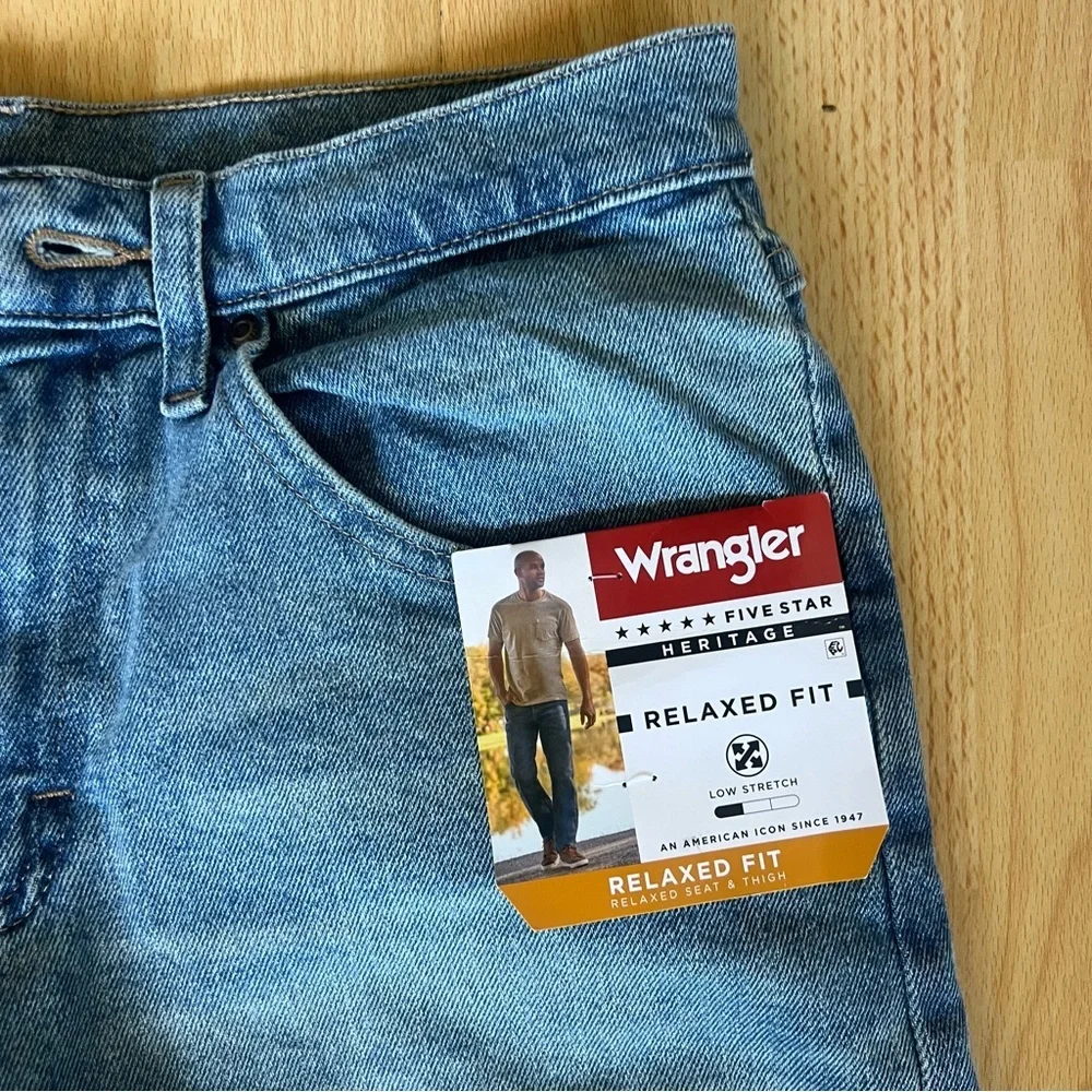 Vintage-inspired Wrangler Unisex Denim - Picture 2 of 5